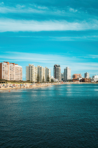 El turismo sostiene el dinamismo laboral aunque con una desaceleraci�n que genera dudas para el a�o que viene